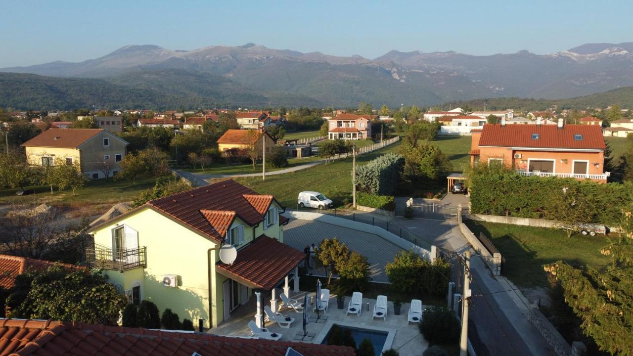 Вілла Relax House Nizic Drazice Екстер'єр фото