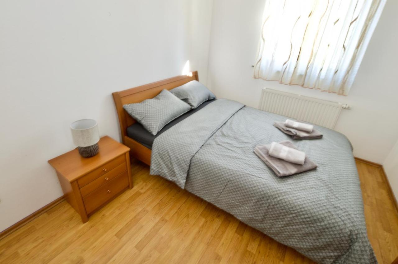 Вілла Relax House Nizic Drazice Екстер'єр фото