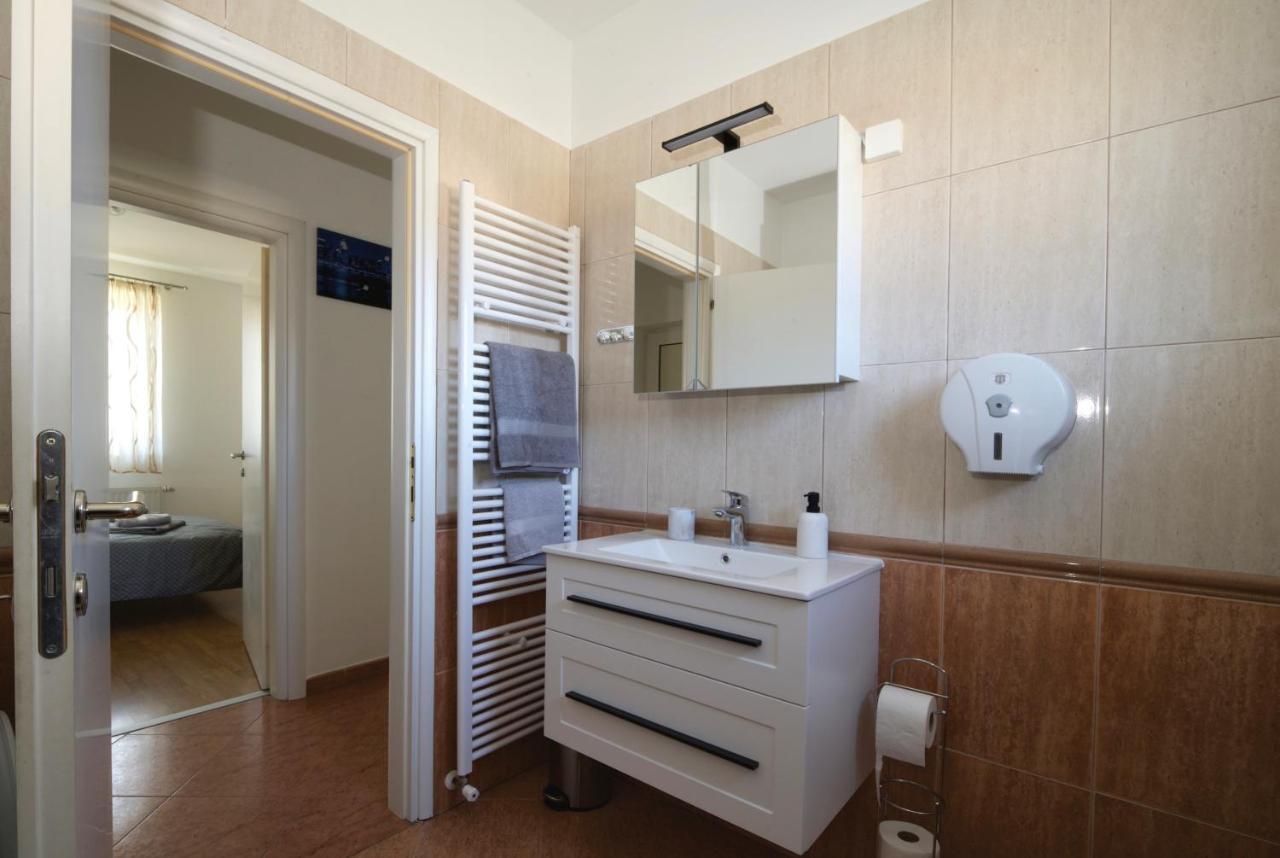 Вілла Relax House Nizic Drazice Екстер'єр фото